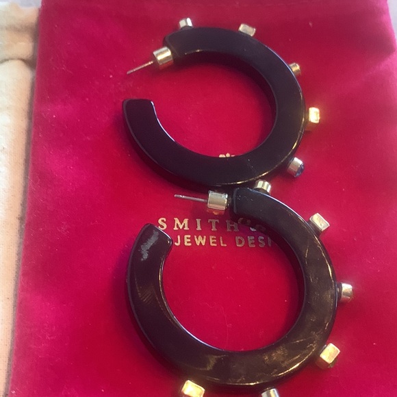 Smith & Co. Earrings - Picture 3 of 6